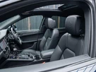 2022-porsche-macan-20-small-43