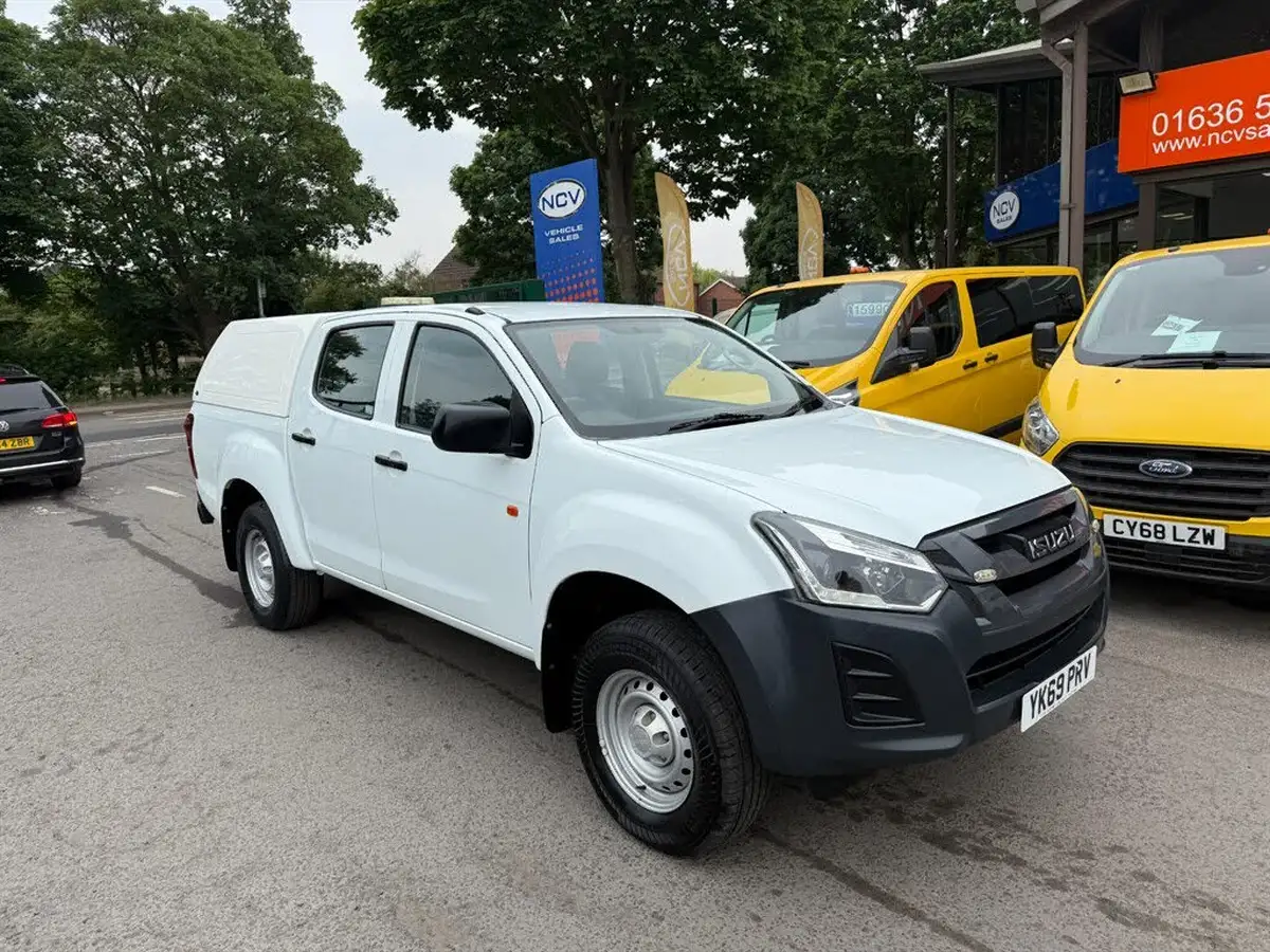 2019-isuzu-d-max-19td-workman-big-14