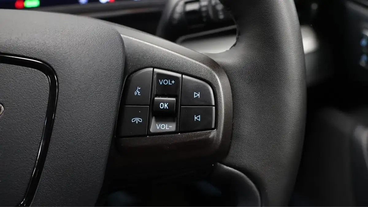 2021-ford-mustang-mach-e-e-standard-range-68kwh-big-22