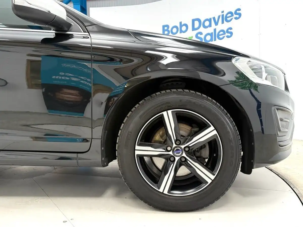 2016-volvo-xc60-24td-d5-r-design-geartronic-big-13