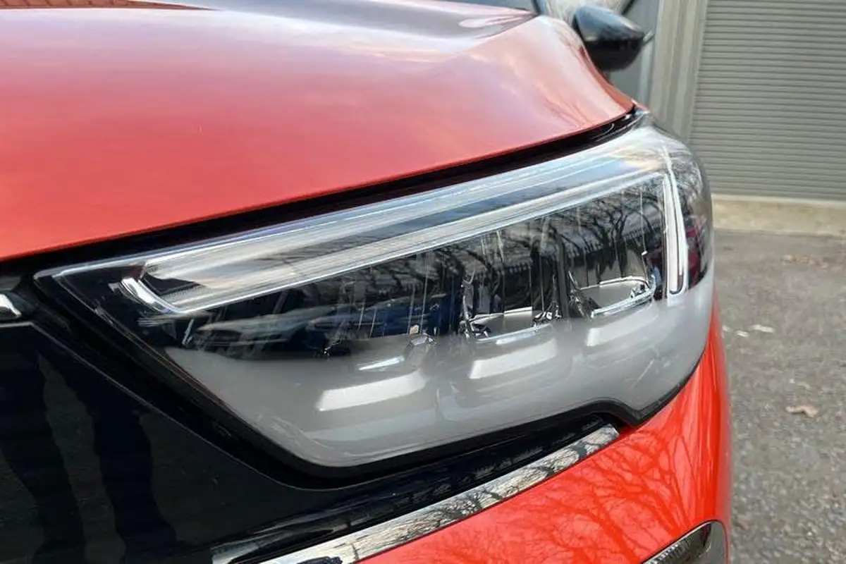 2021-vauxhall-crossland-12-elite-nav-110ps-big-38