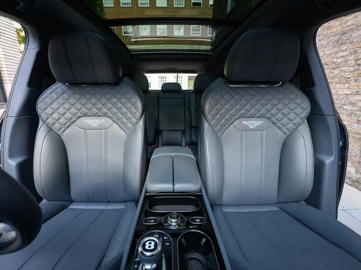 2021-bentley-bentayga-40-v8-big-15