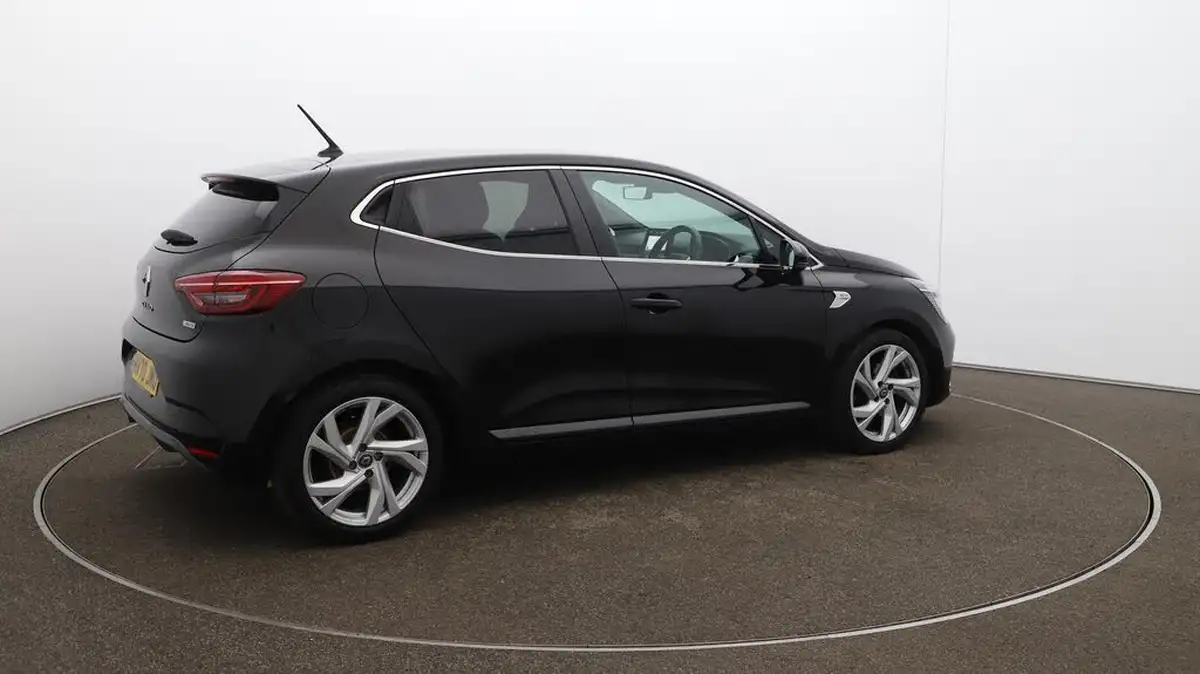 2020-renault-clio-13-tce-rs-line-big-52