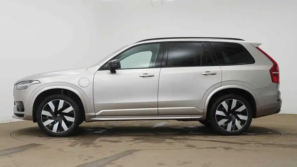 2023-volvo-xc90-20-t8-plus-big-6