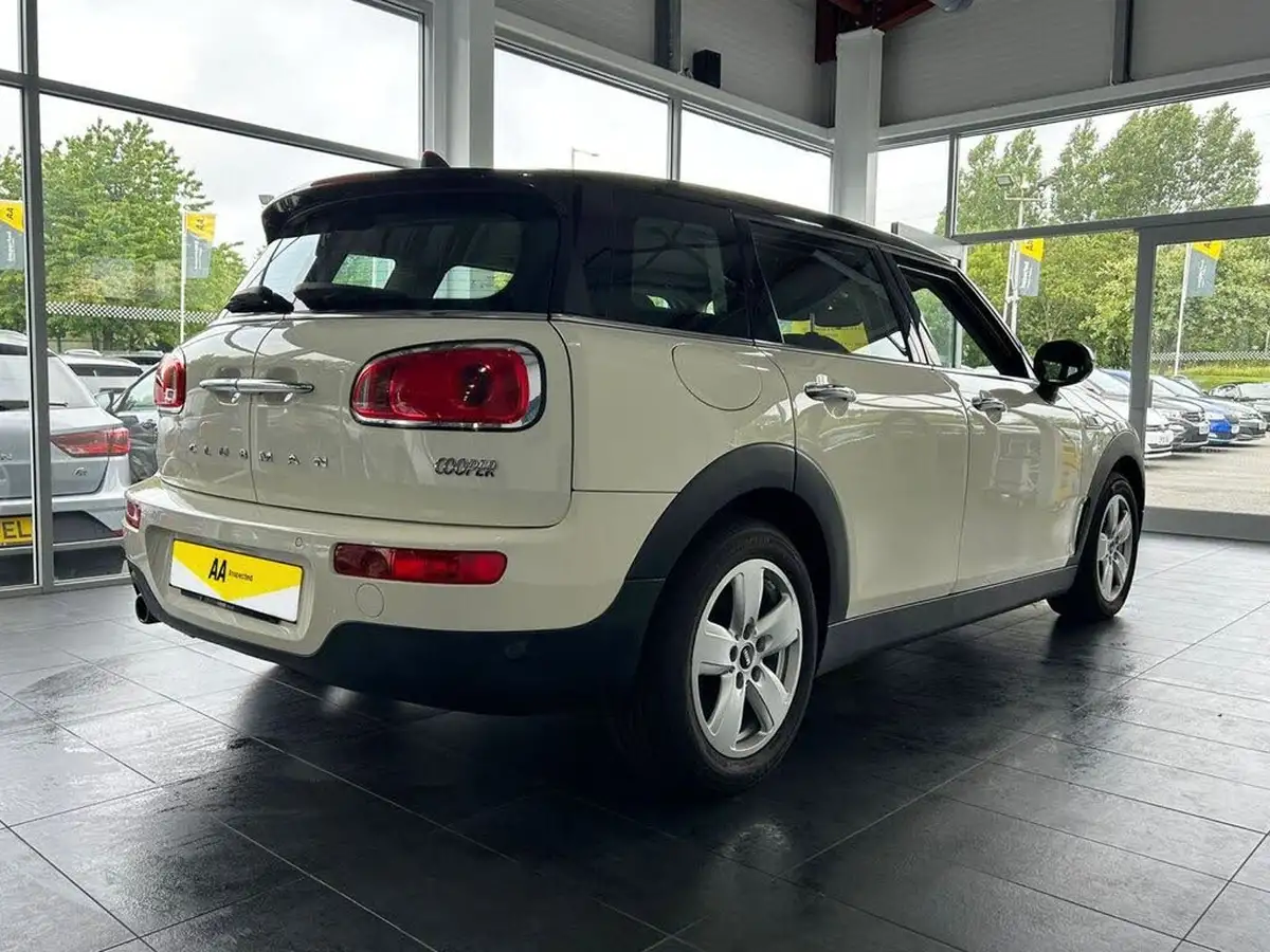 2018-mini-clubman-15-cooper-classic-ss-big-11
