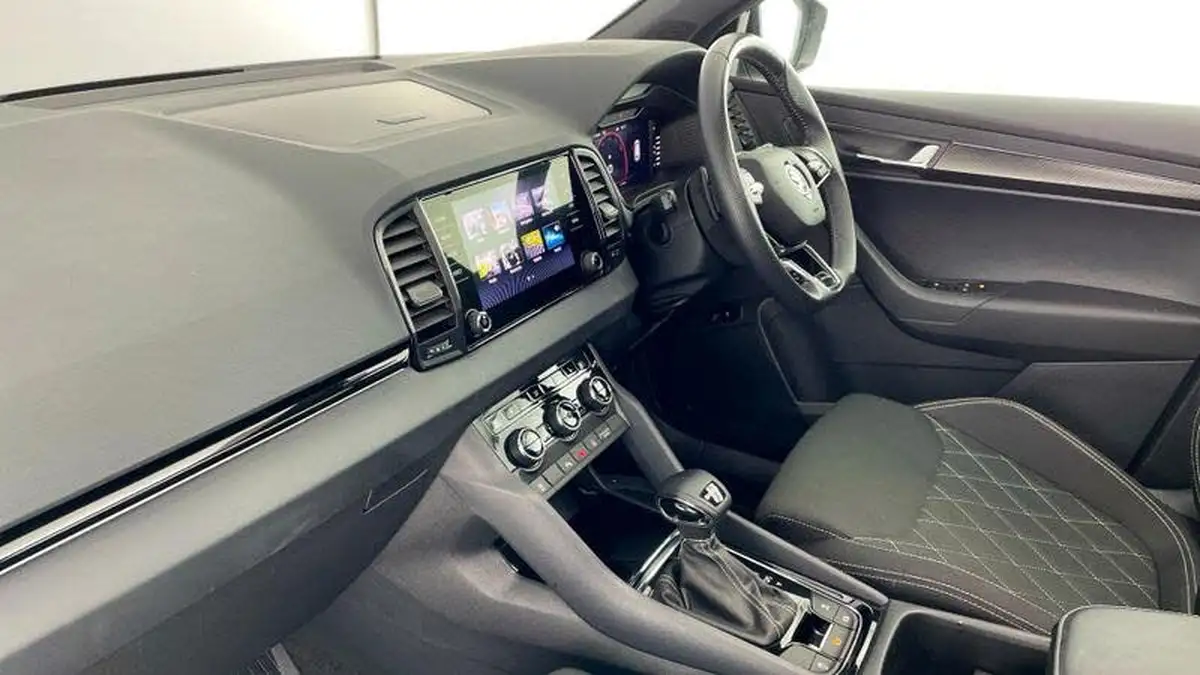 2023-skoda-karoq-15-tsi-sportline-dsg-big-1