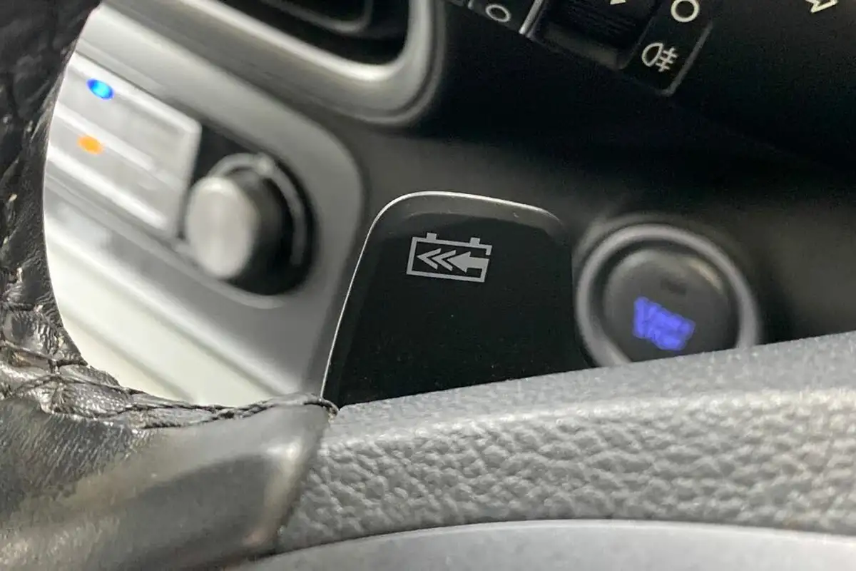 2021-hyundai-kona-e-premium-204ps-64kwh-7kw-obc-big-37