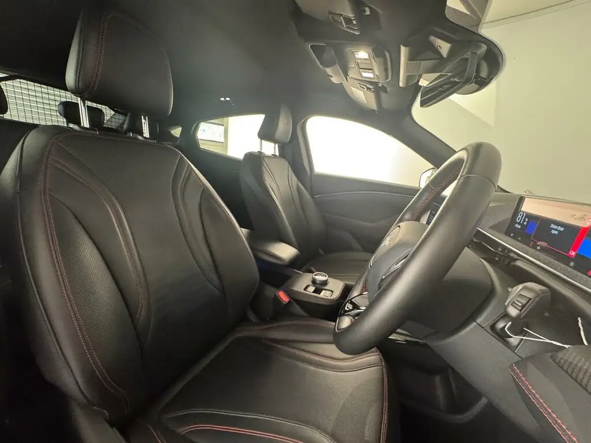2022-ford-mustang-mach-e-e-standard-range-awd-big-10