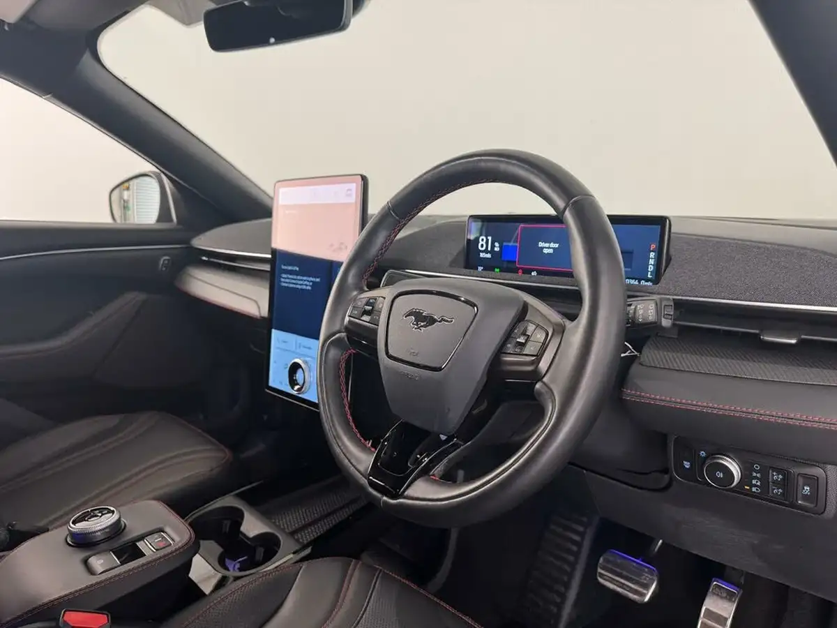 2022-ford-mustang-mach-e-e-standard-range-awd-big-38