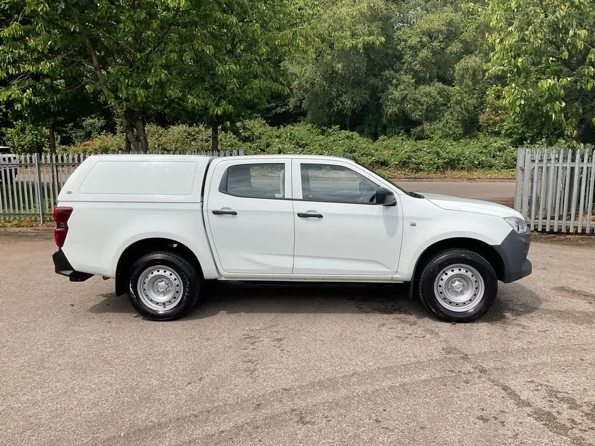2021-isuzu-d-max-19td-utility-4x4-double-pickup-big-12