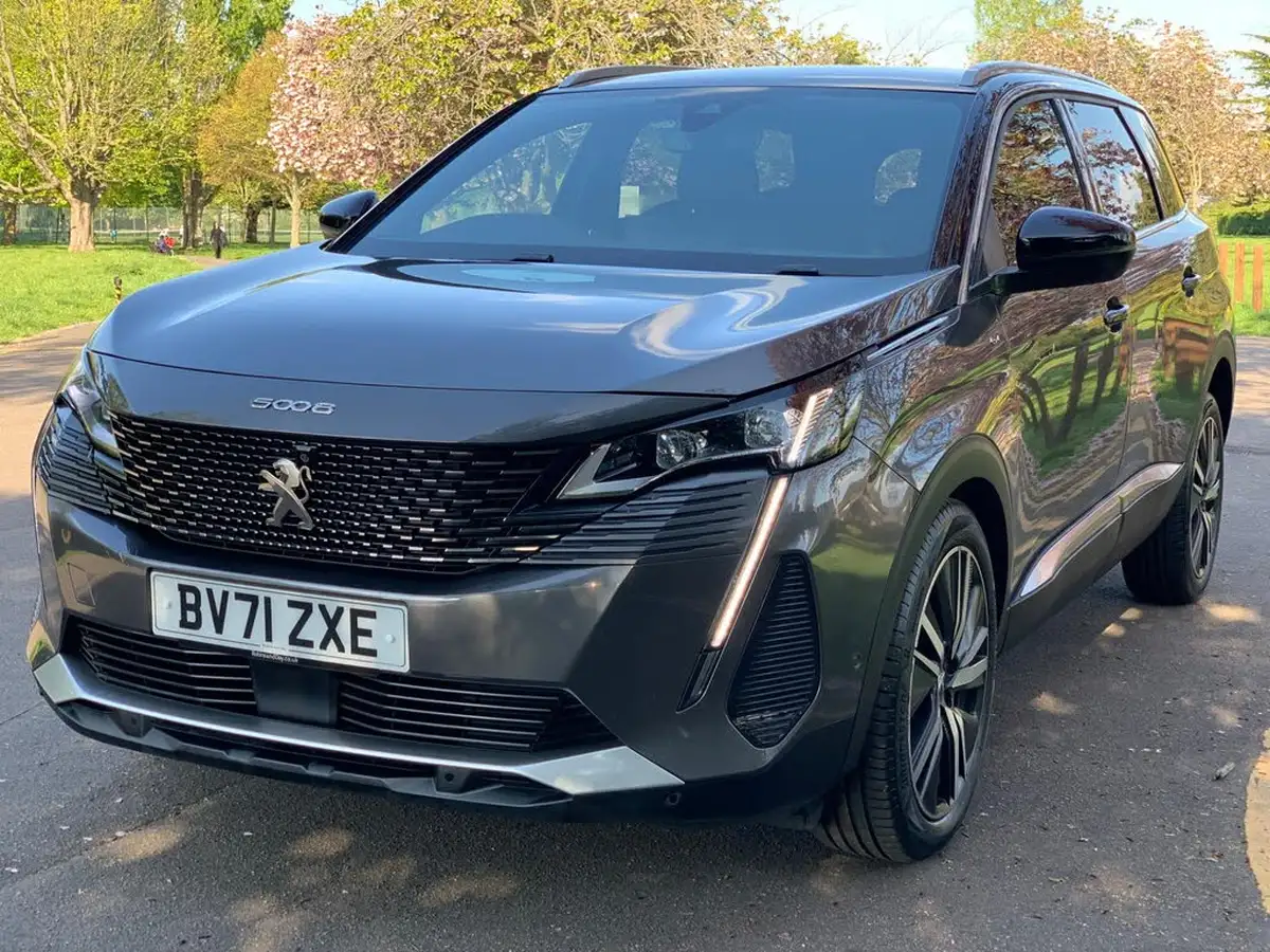 2021-peugeot-5008-suv-12-puretech-gt-premium-big-2