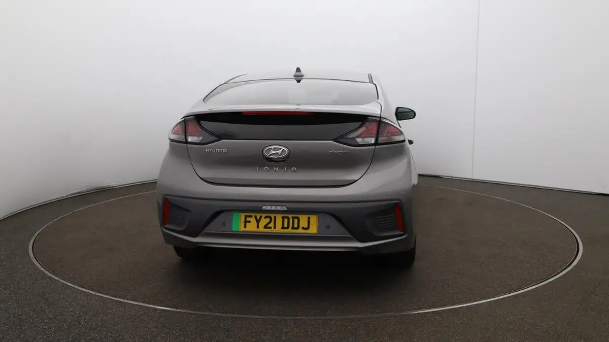 2021-hyundai-ioniq-e-premium-se-electric-100kw-big-57