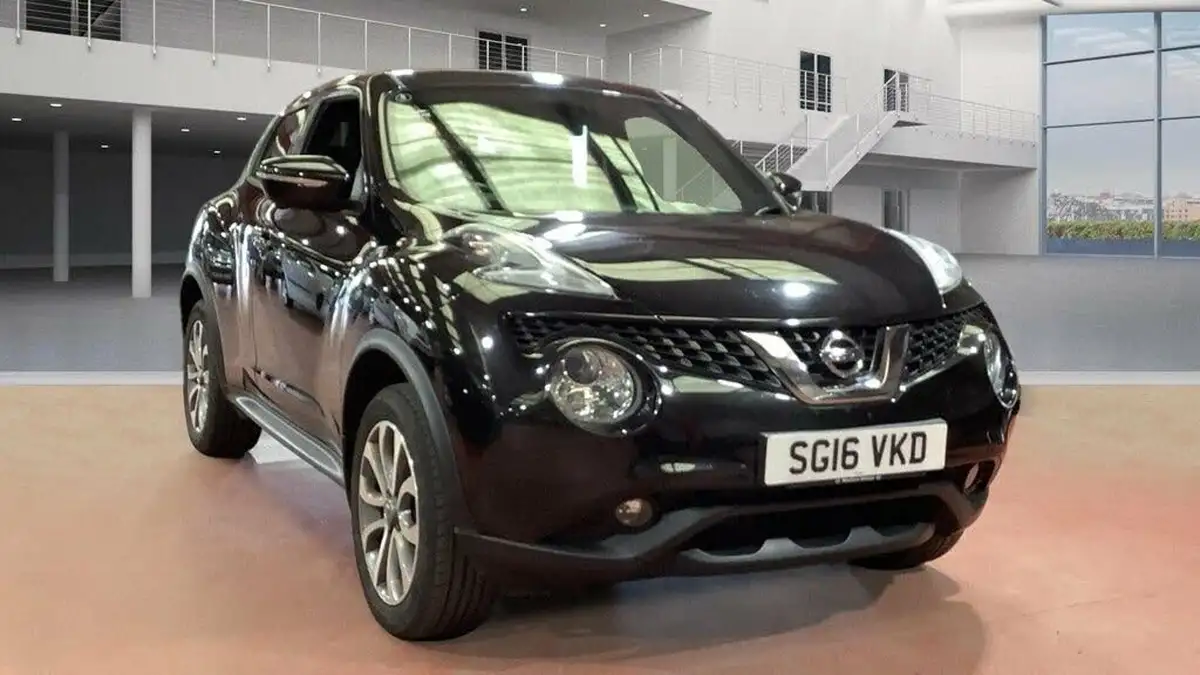2016-nissan-juke-16-tekna-117ps-1598cc-xtronic-cvt-big-4