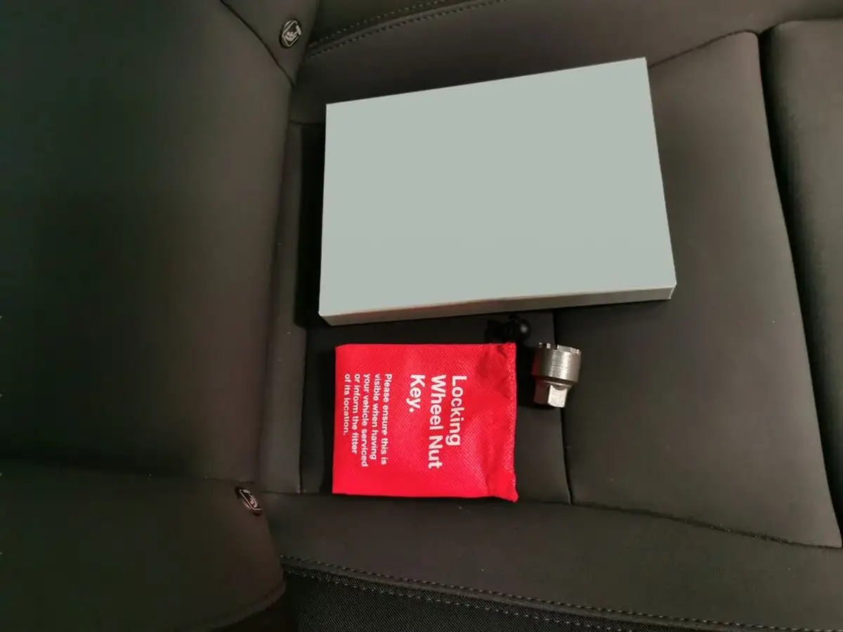 2021-polestar-polestar-2-e-ps2-300kw-longe-dual-plus-pilot-big-49