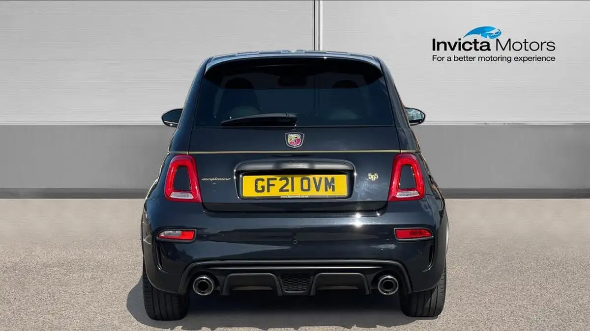 2021-abarth-595-14-tjet-scorpioneoro-big-3
