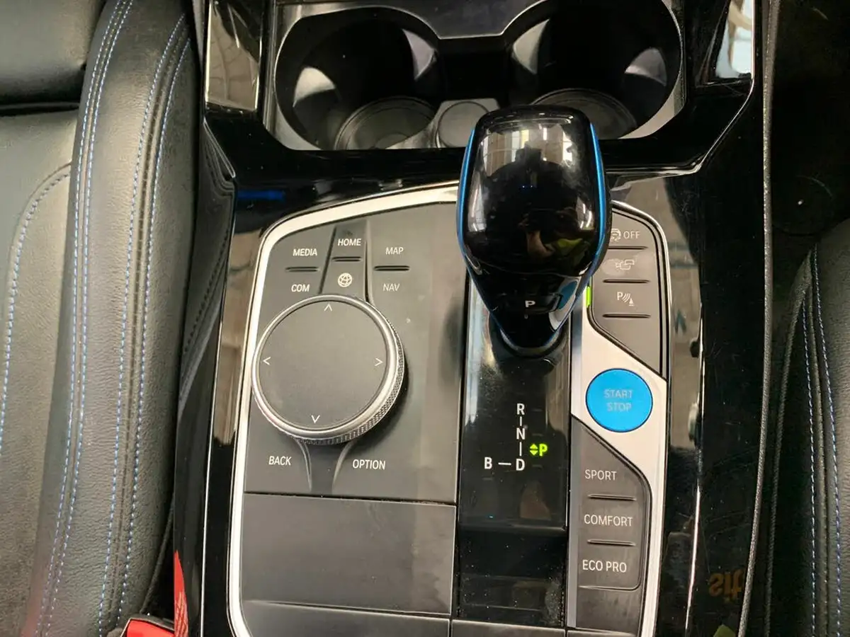 2022-bmw-ix3-e-m-sport-pro-big-26