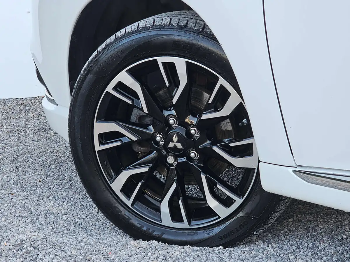 2017-mitsubishi-outlander-20-4hs-phev-5st-big-20