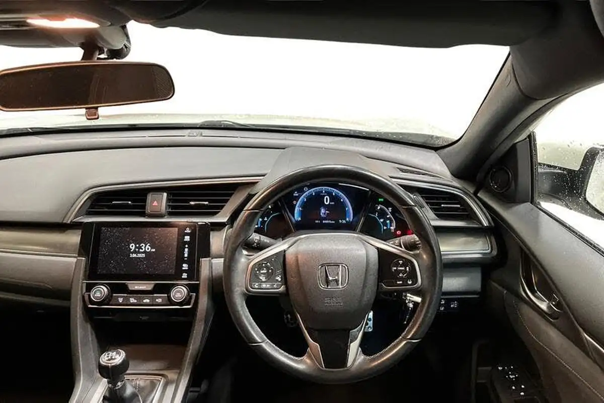 2019-honda-civic-10-vtec-turbo-sr-hatchback-5d-big-10