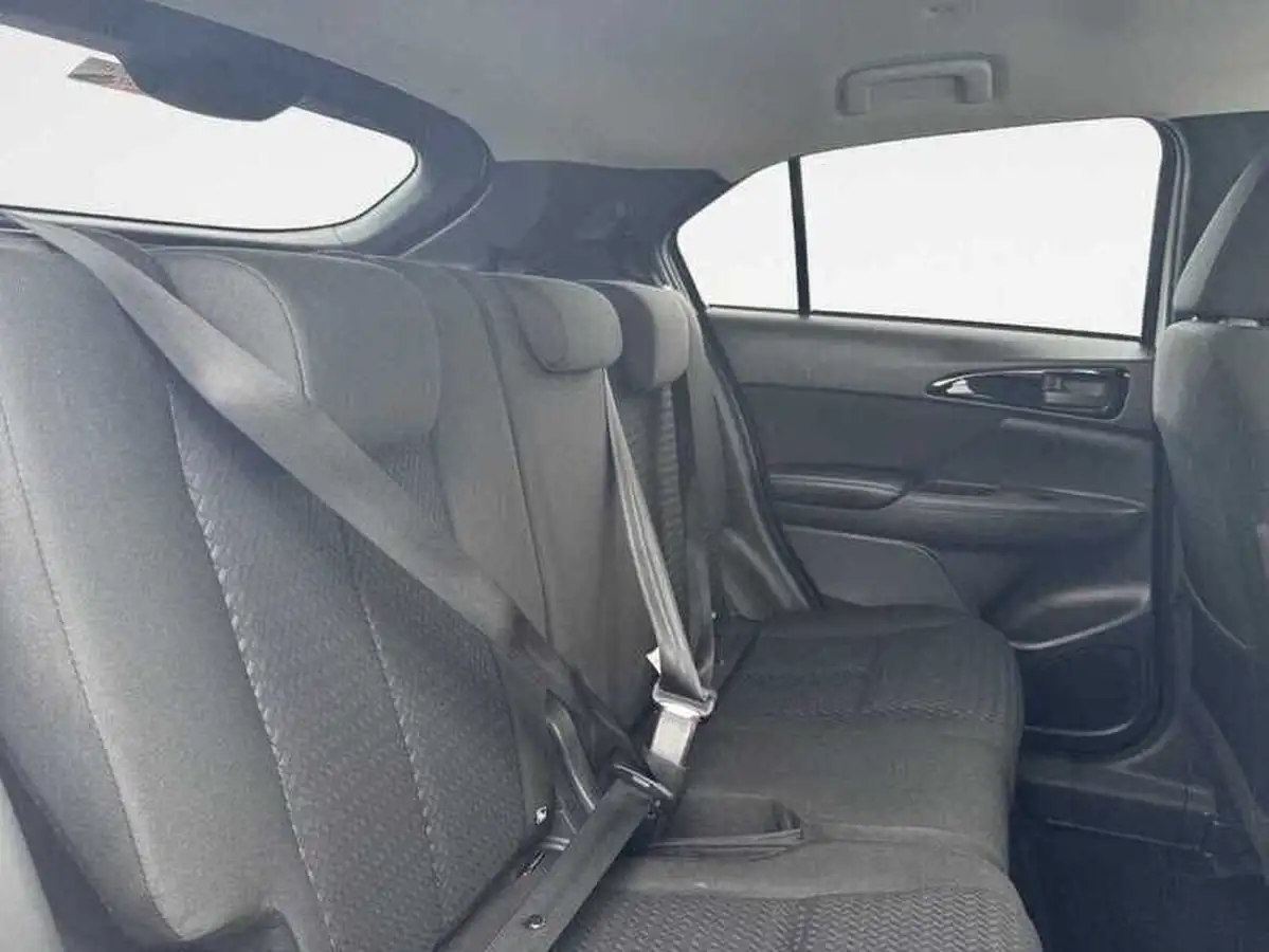 2018-mitsubishi-eclipse-cross-15-2-big-5