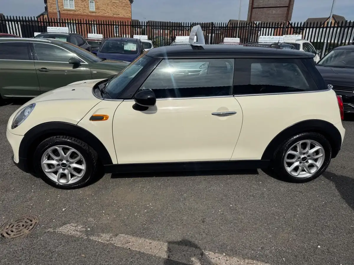 2017-mini-cooper-15-cooper-ss-hatchback-3d-big-1