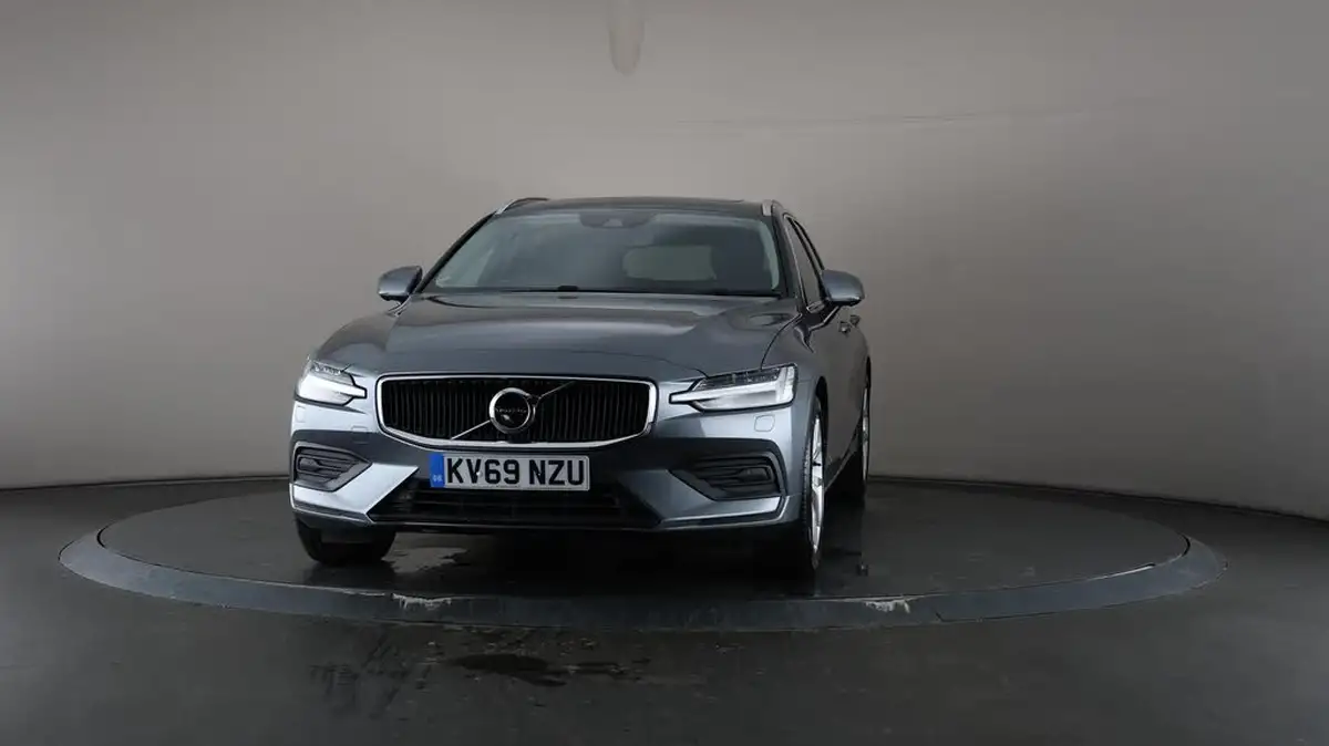 2019-volvo-v60-20-t5-momentum-plus-big-48