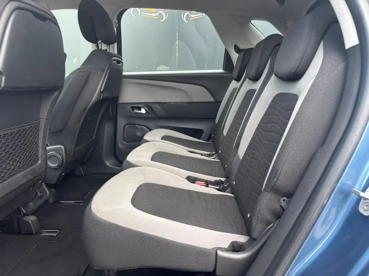2016-citroen-c4-picasso-16bluehdi-vtr-120ps-big-30