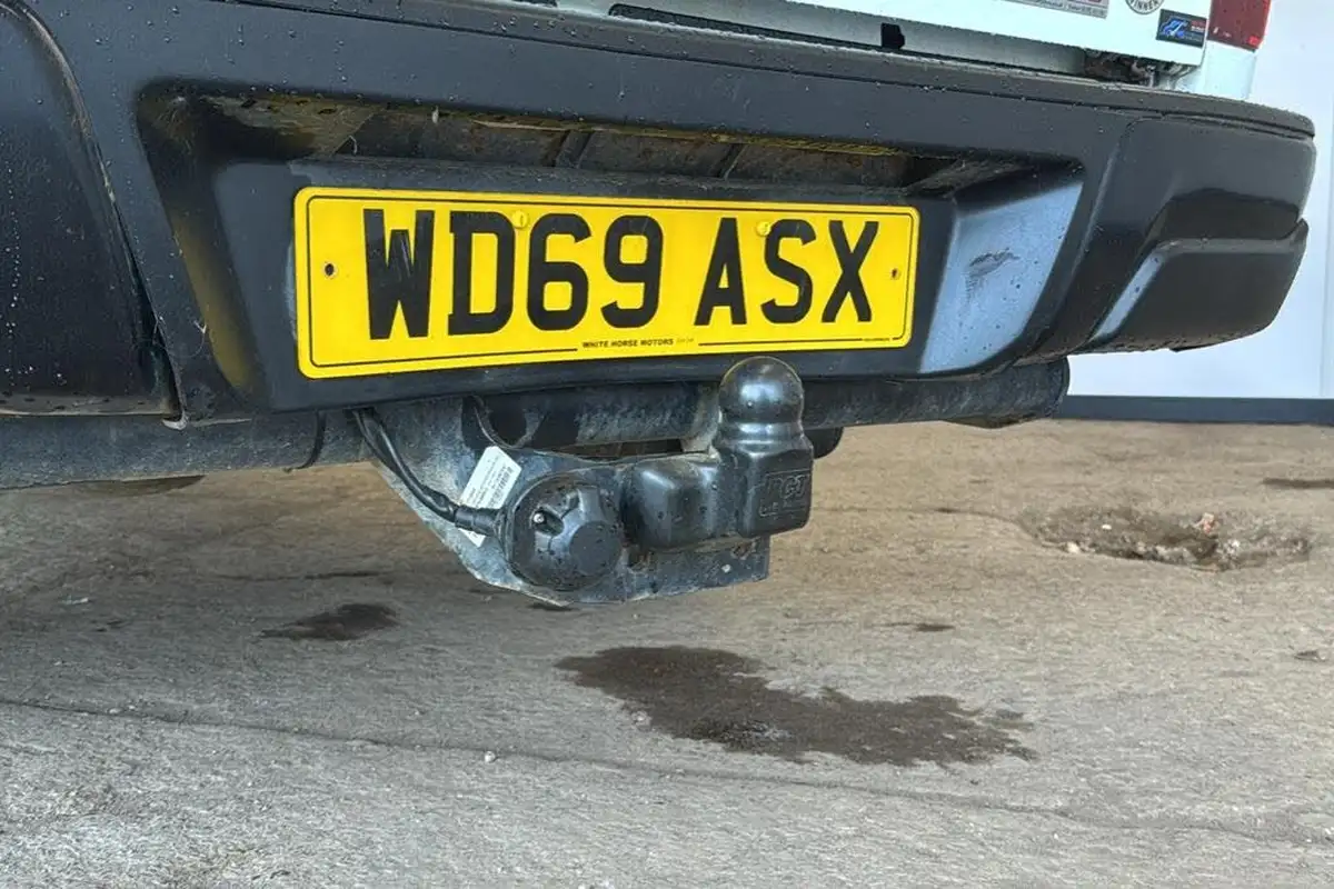 2019-isuzu-d-max-19td-utility-4x4-double-pickup-big-13