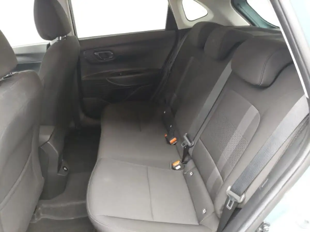 2024-hyundai-i20-10-t-gdi-premium-big-5