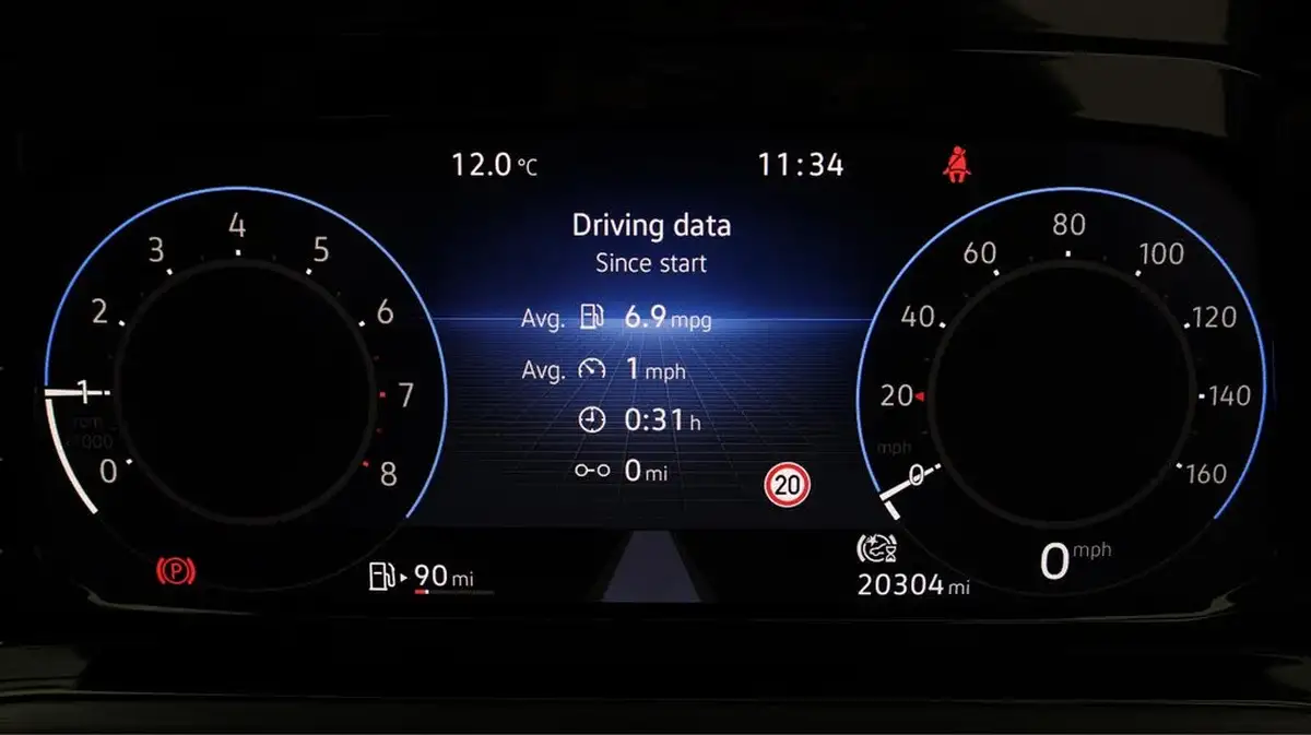 2021-volkswagen-golf-15-tsi-style-130ps-hatchback-big-10
