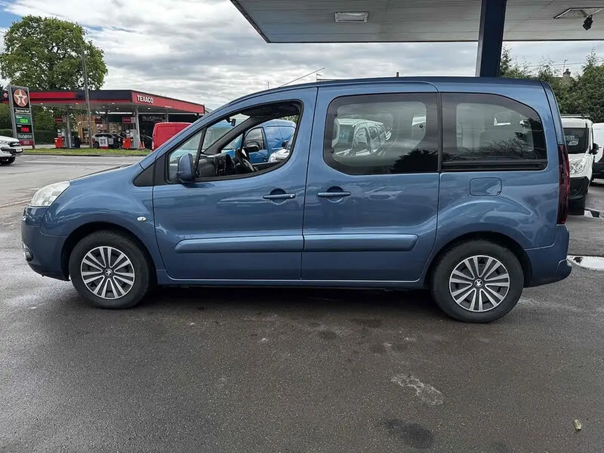 2012-peugeot-partner-16hdi-tepee-s-92bhp-big-2