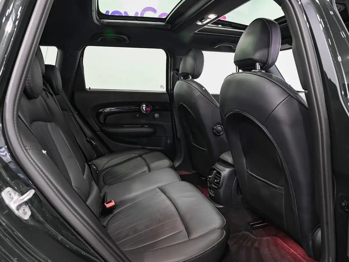 2024-mini-clubman-20-john-cooper-works-premium-plus-big-28