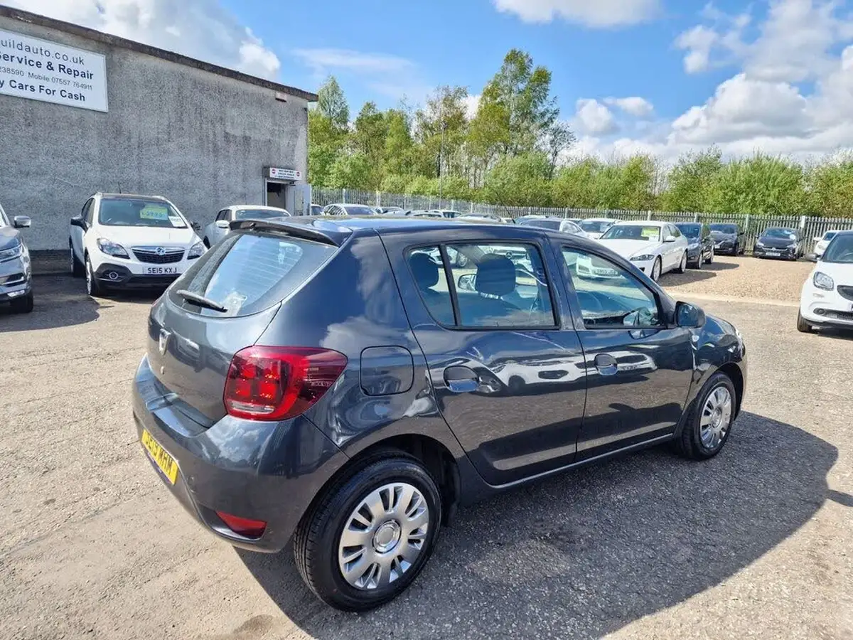 2019-dacia-sandero-10-sce-essential-big-8