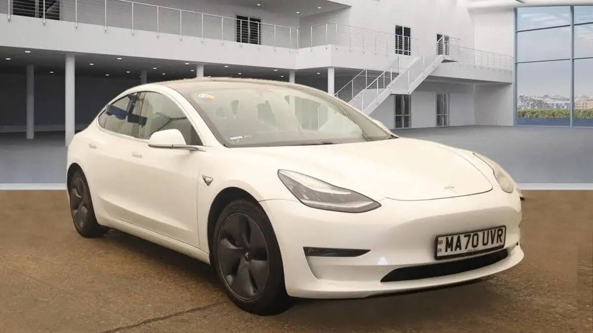 2020-tesla-model-3-e-long-range-big-4