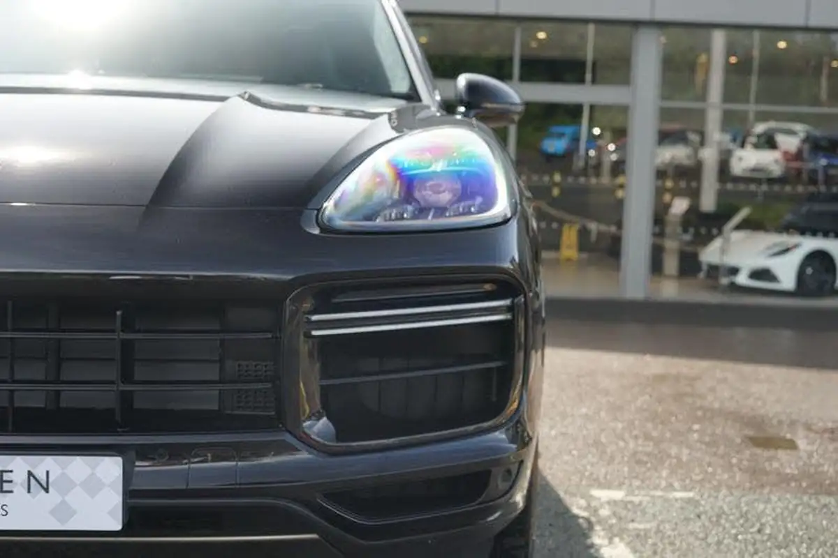 2019-porsche-cayenne-40-v8-turbo-coupe-big-13