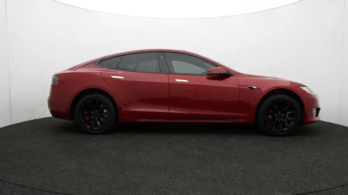 2018-tesla-model-s-e-100d-big-29