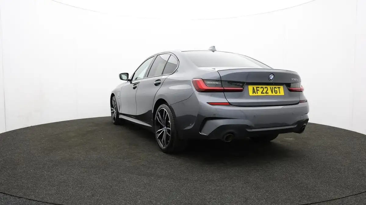 2022-bmw-3-series-20-330e-m-sport-pro-pack-saloon-4d-big-72