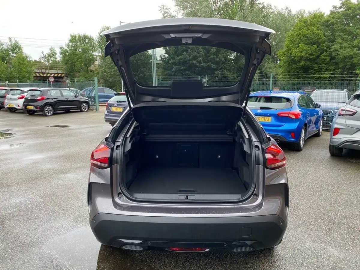 2022-citroen-c4-e-shine-plus-big-36
