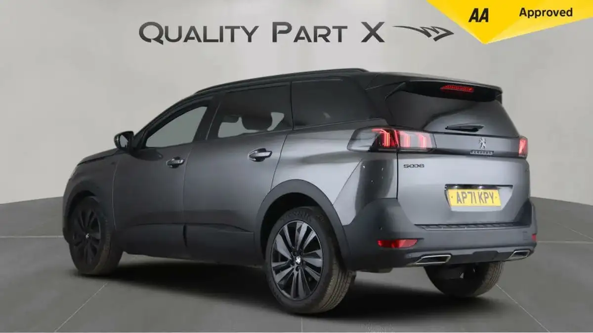 2022-peugeot-5008-suv-12-puretech-gt-eat8-big-4
