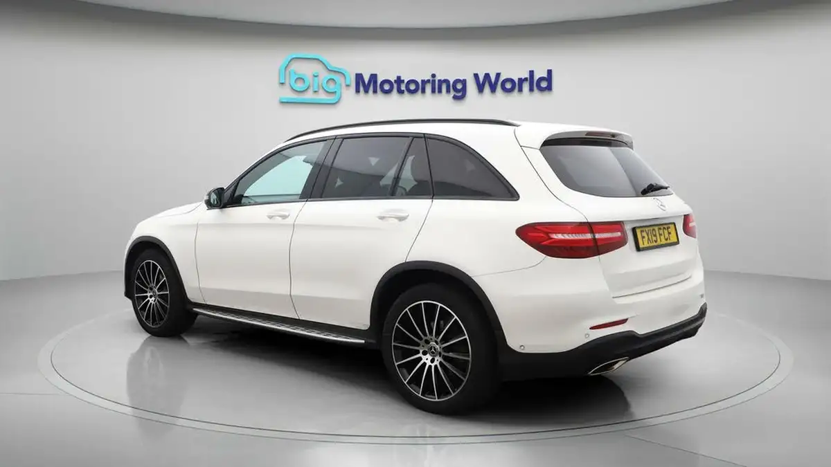 2019-mercedes-benz-glc-class-20-glc250-amg-line-premium-plusss-station-wagon-5d-big-5