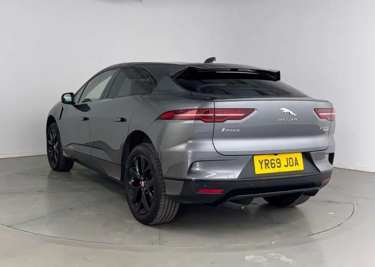 2019-jaguar-i-pace-ev400-se-big-5