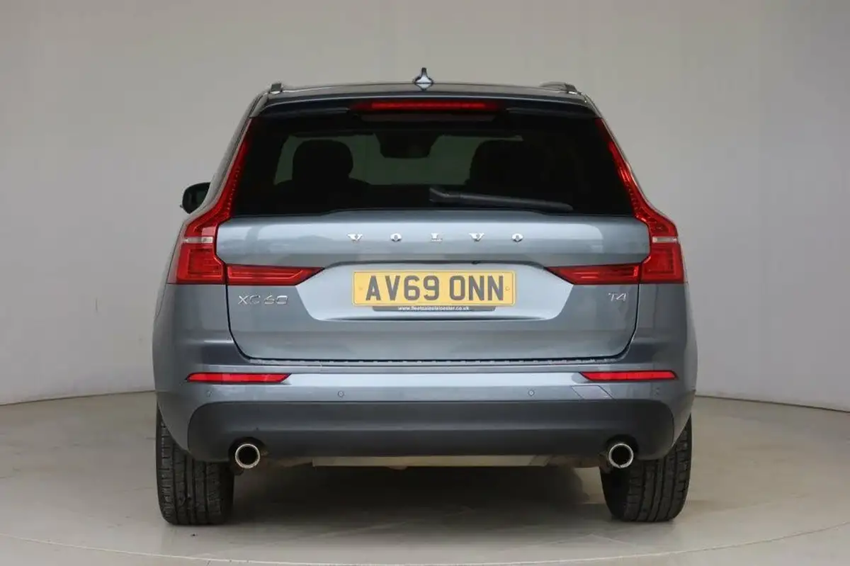 2019-volvo-xc60-20-t4-edition-big-6