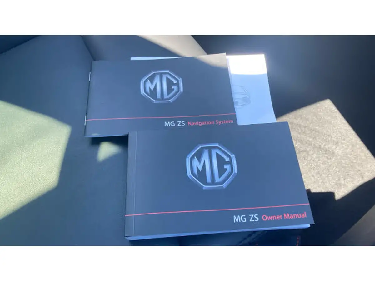 2024-mg-zs-suv-15-vti-tech-exclusive-big-18