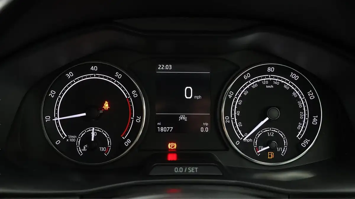 2023-skoda-kamiq-10-tsi-se-95ps-big-10