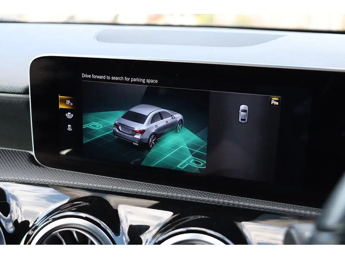 2019-mercedes-benz-a-class-13-a200-amg-line-premium-saloon-4d-7g-dct-big-38