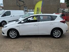 2017-toyota-auris-18-vvt-i-hsd-business-edition-tss-hatchback-small-2
