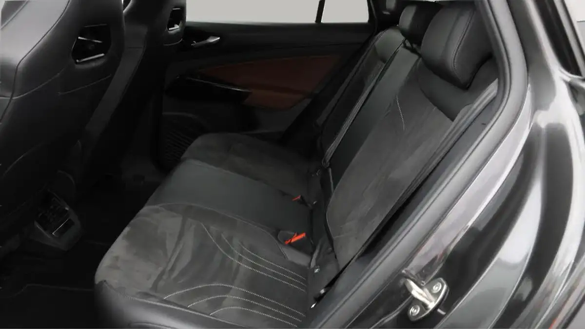2021-volkswagen-id4-e-max-big-16