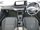 2022-hyundai-bayon-10-t-gdi-premium-100ps-small-2