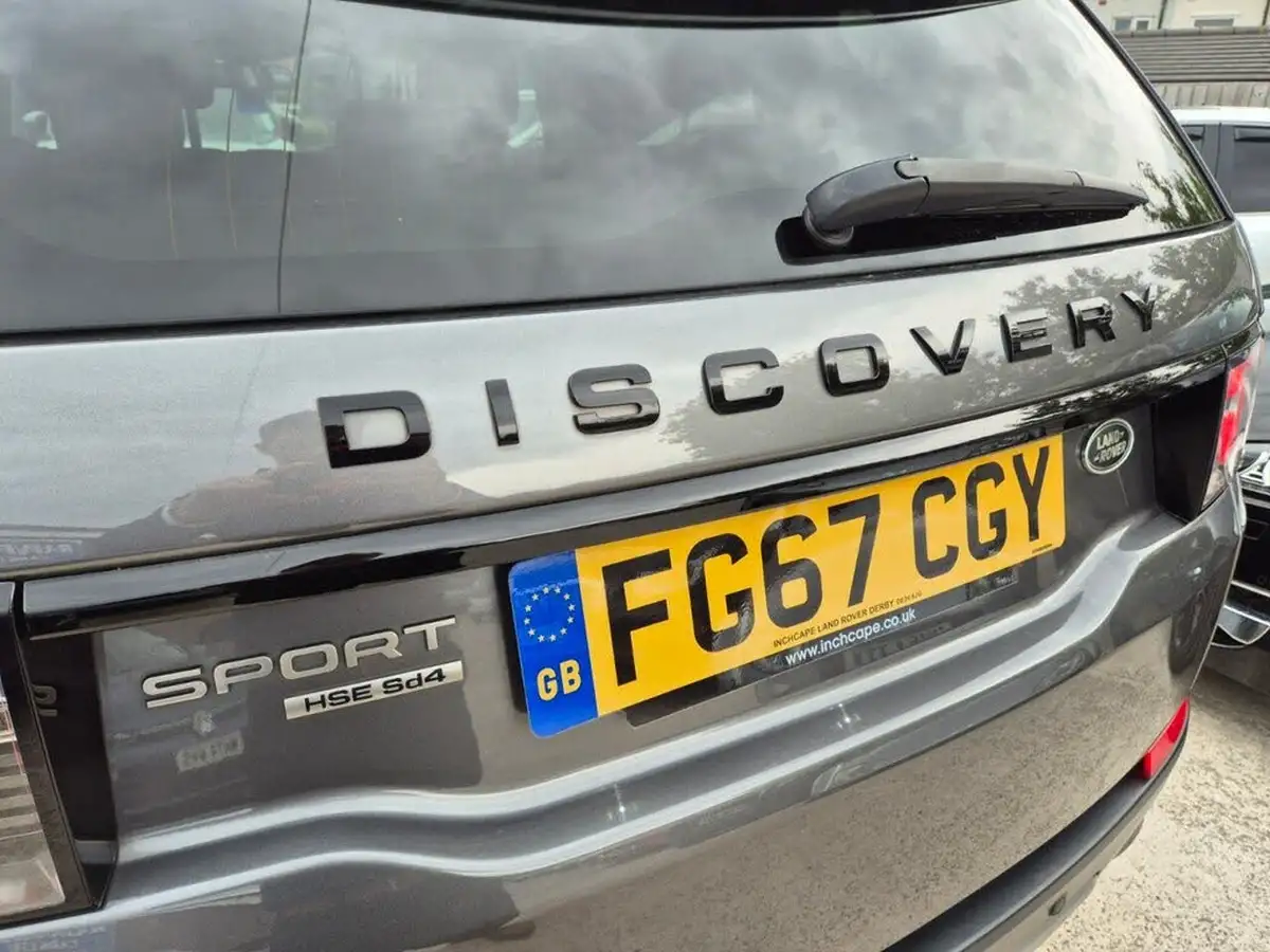 2017-land-rover-discovery-sport-20sd4-hse-black-big-6