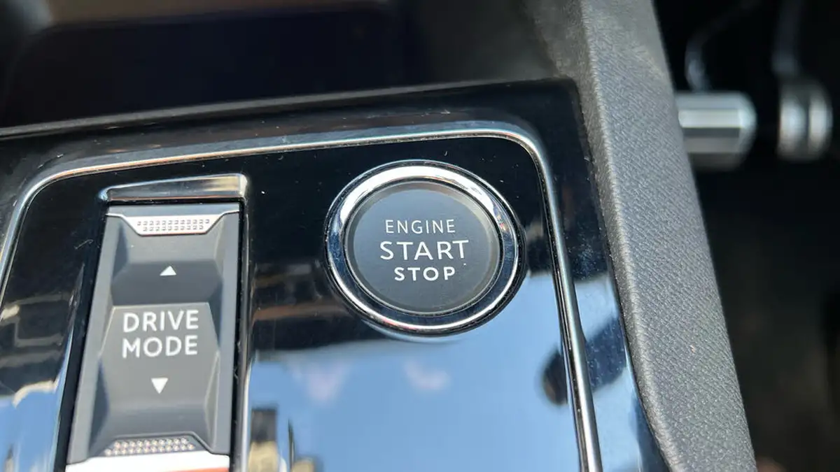 2024-peugeot-3008-suv-12-puretech-gt-136ps-hybrid-e-dsc6-big-35