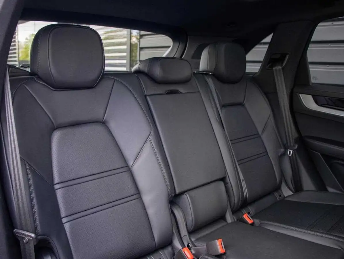 2025-porsche-cayenne-30-v6-353ps-station-wagon-big-24
